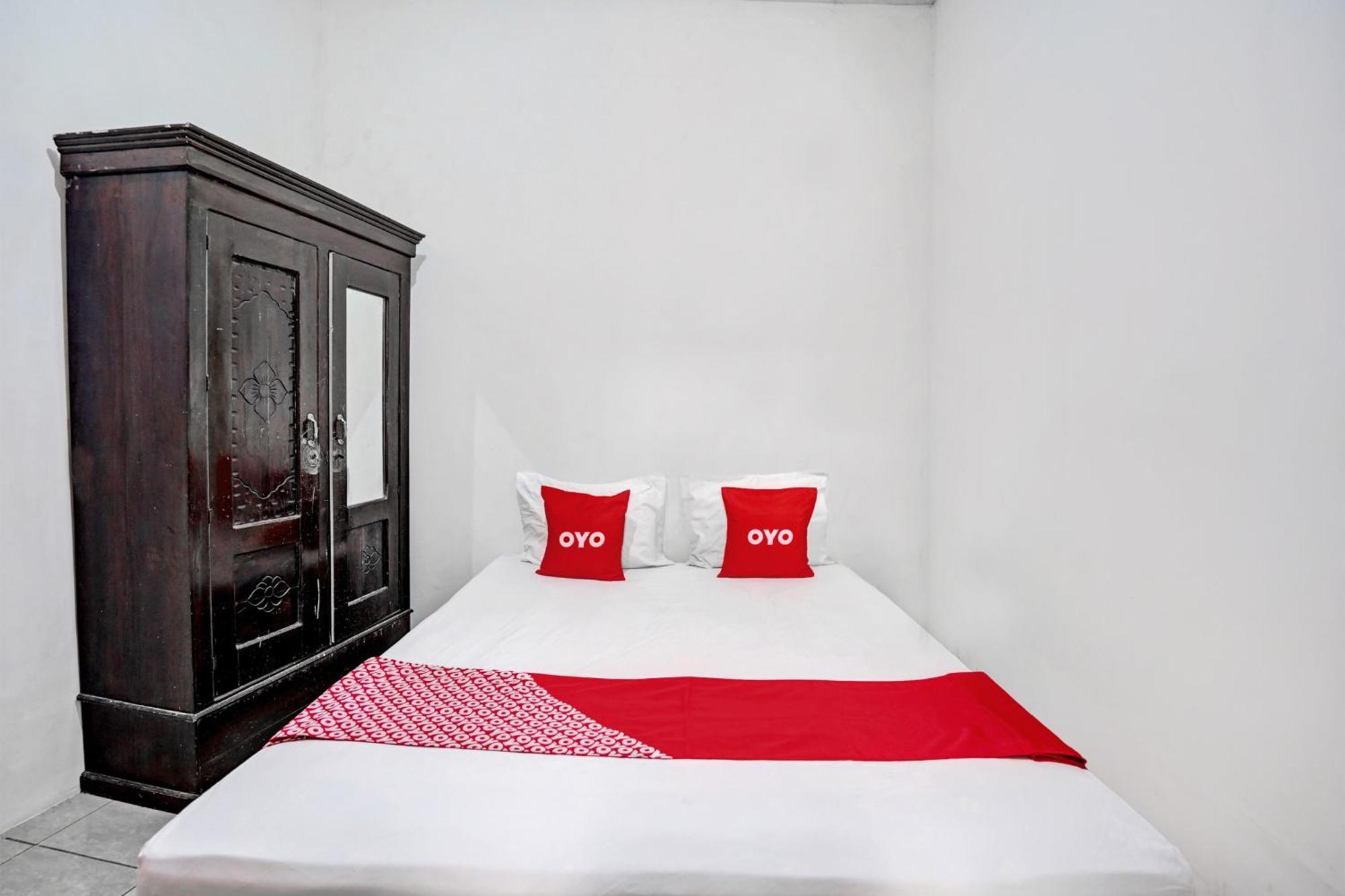 Oyo Life 92840 Wisma Morricco Jombang Εξωτερικό φωτογραφία